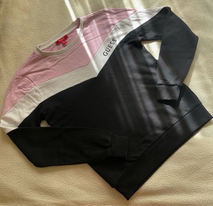 Hanorac  marca Guess