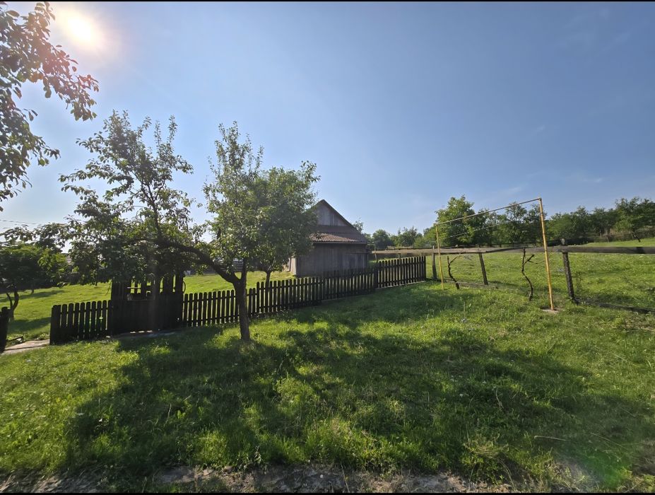 Casa cu teren 2271 mp