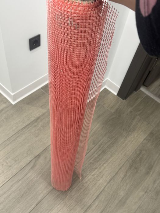 Vand plasa  pentru pereti