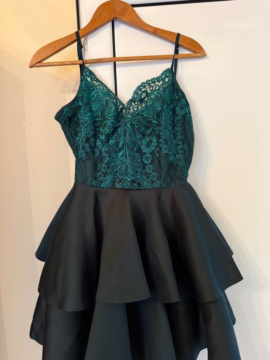 Официални рокли!