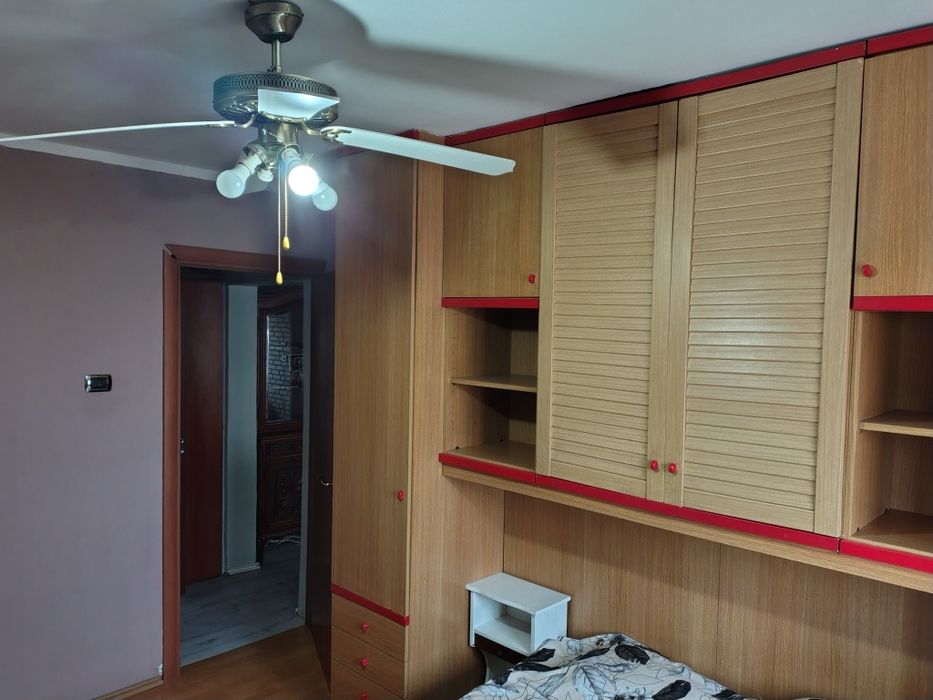 Inchiriez apartamen cu douã camere in zona 0.