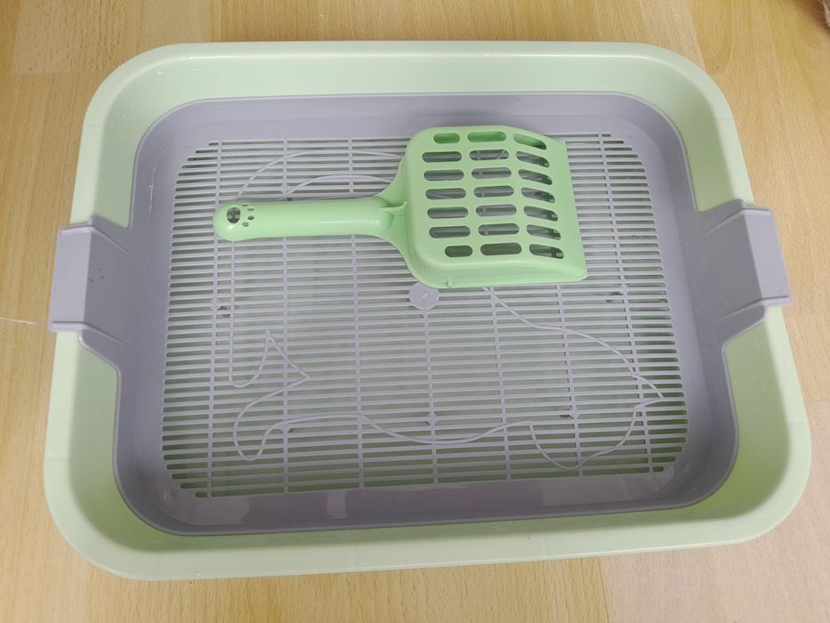 Продам лоток с совком.