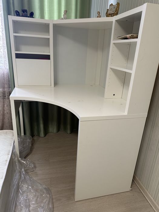 Продам детский стол