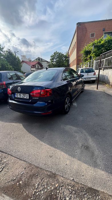 VOLKSWAGEN Jetta 2013 — imagine 3