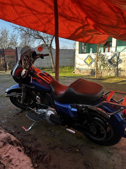 Motocicleta Harley-Davidson FLHTK limited edition