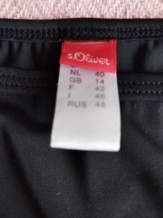 Slip de baie, negru, de la: s.Oliver. Marimea: EUR: 42! Purtat o data!