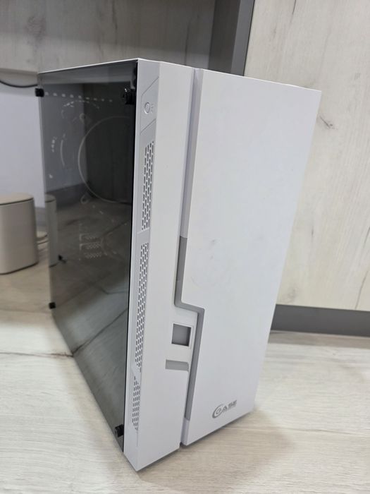 Геймърски компютър RX 6650 XT, 16gb RAM