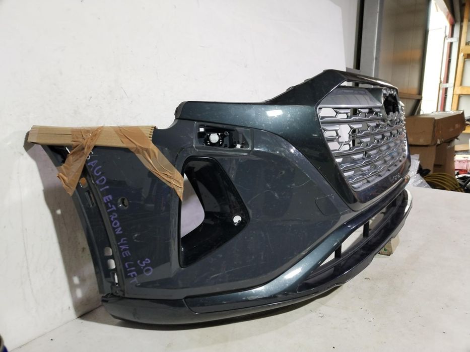 Bara fata Audi Q8 E-Tron, 2022, 2023, 2024, 2025, cod origine OE 4KE807438H. 9961