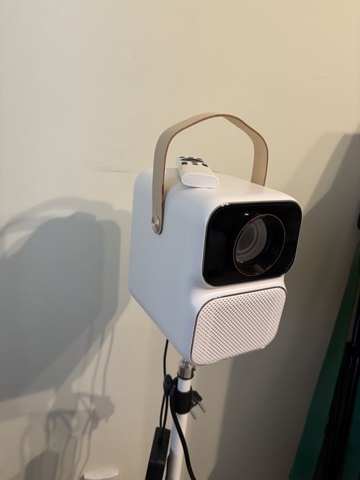 Продам проектор wando