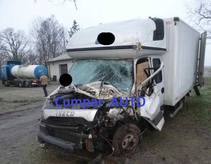 Caroserie, cu sau fara faruri ,mașini vechi, rulate, defecte, lovite