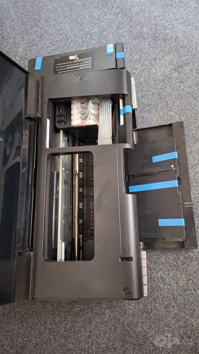 EPSON L805 sotiladi probeg 3515 ta dyuz 100%