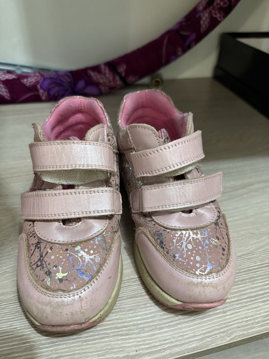 Продам ботинки для девочки