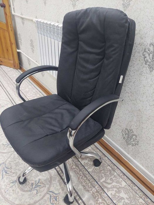 Ofis uchun qulay kreslo