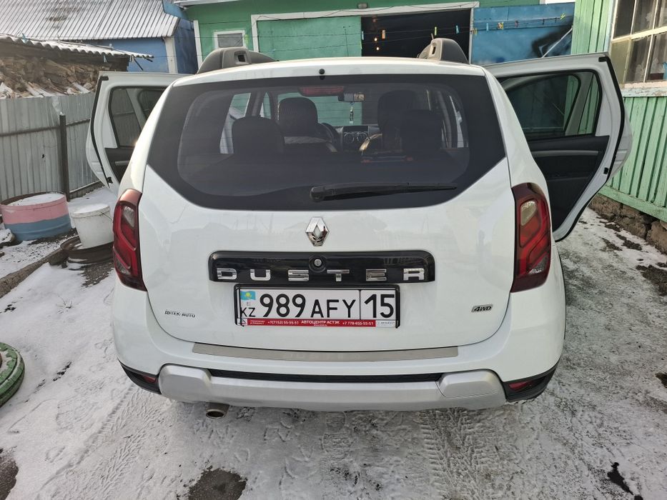 Продам рено дастер