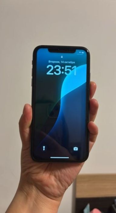 Продам айфон 11 64 гб