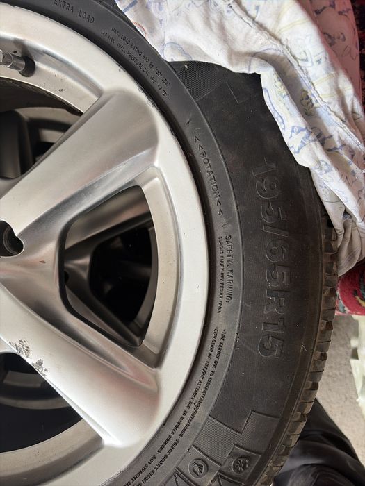 продам диски с резиниой 195/65/15
