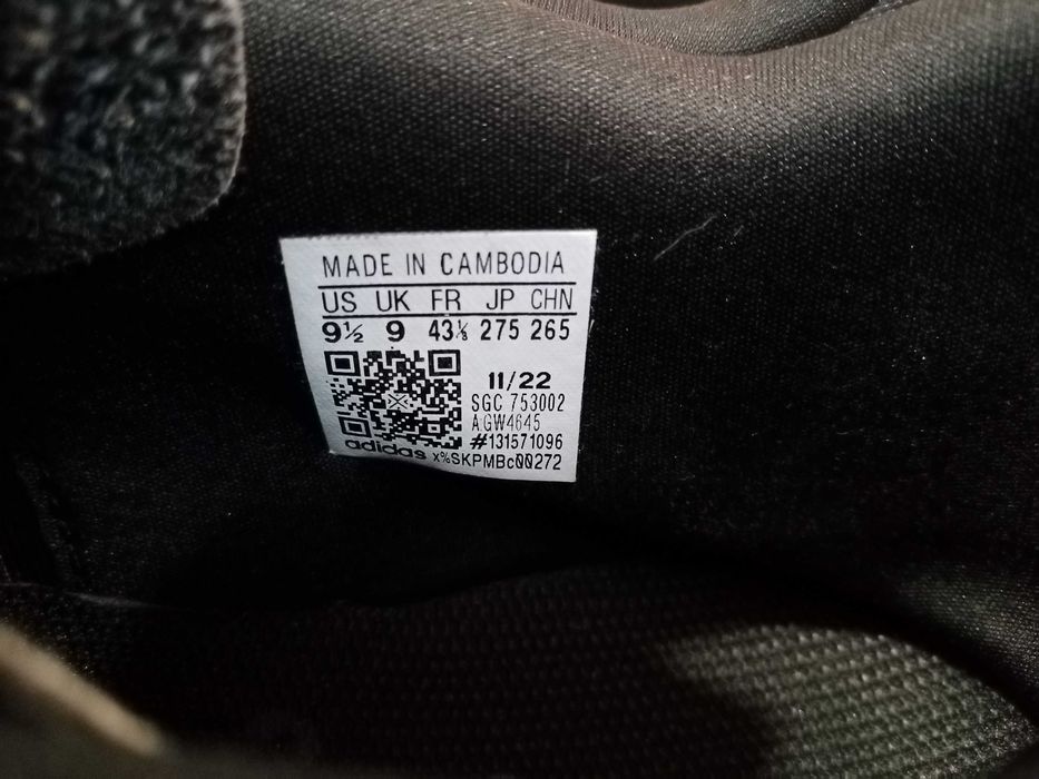 ADIDAS Predator, Оригинални Футболни обувки, стелка - 27 см.