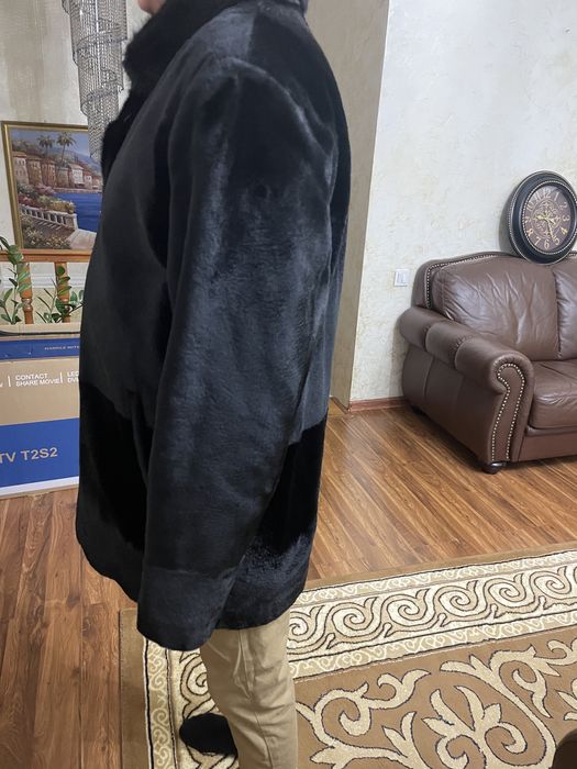 Продам шубу натуральную.