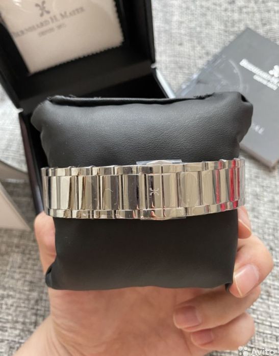 Швейцарские часы