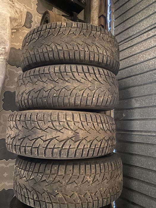 Продам резину Toyo 275/70/16