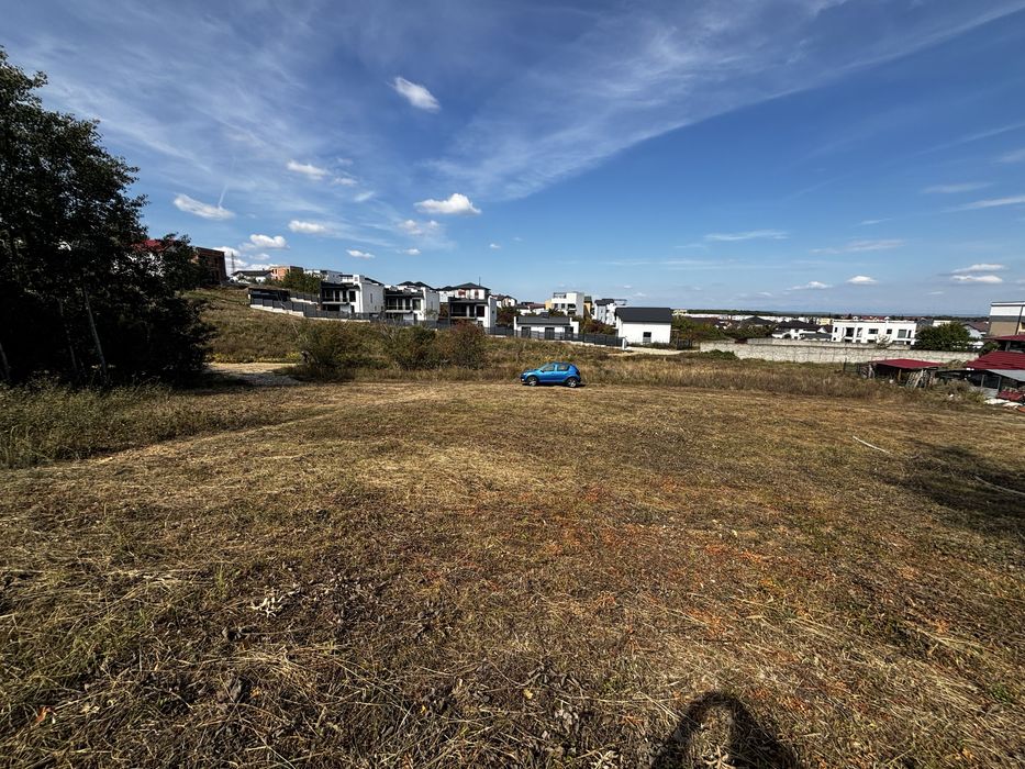 Parcele 300 mp teren intravilan Mosoaia, zona  Campului