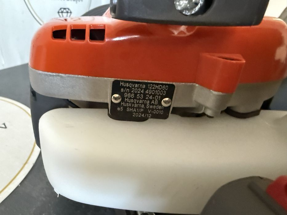 Foarfeca tuns gard viu Husqvarna 122HD60 lama 60cm ca Noua