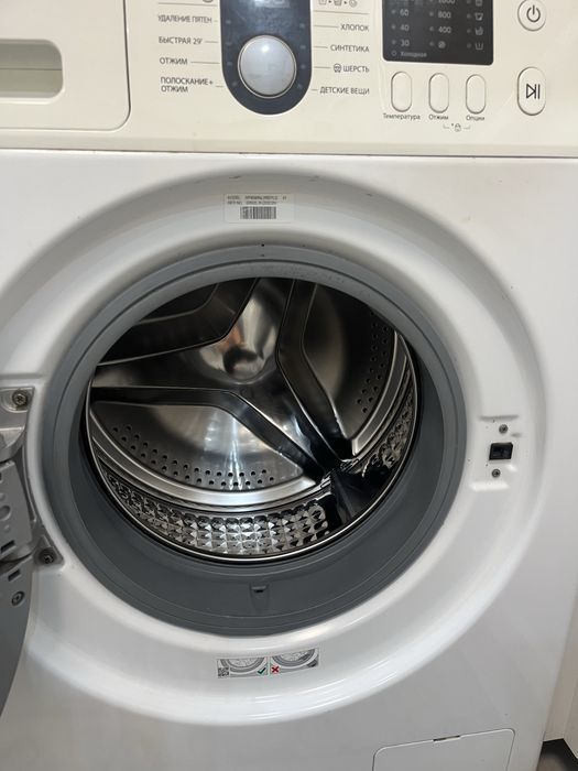 Стиральная машина автомат