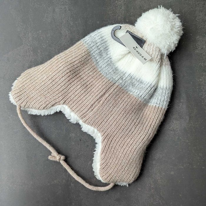 Căciuliță călduroasă cu urechiușe și fleece – 3–6 luni