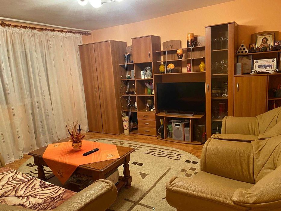 Apartament 4 camere zona Lama