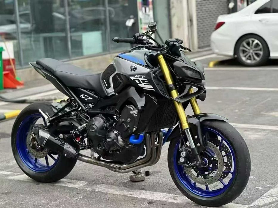 Yamaha mt 09 sotiladi