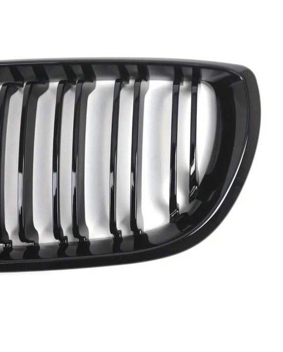 Нови Двойни гланц черни М3 бъбреци BMW E46 Facelift, комби и седан