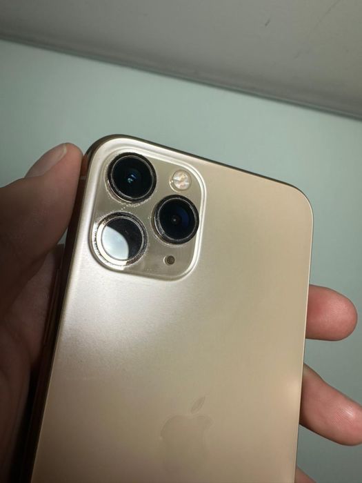 Телефон Iphone 11 pro