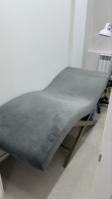 Кушетка для наращивания ресниц / косметологическая кушетка