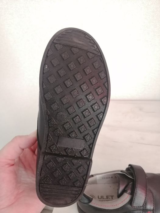 Продам Туфли для мальчика.