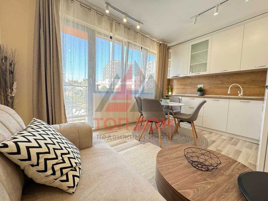 Дава се под наем Двустаен апартамент в к.к. Св.Св. Константин и Елена - 50 кв.м за 561 € - Снимка #2