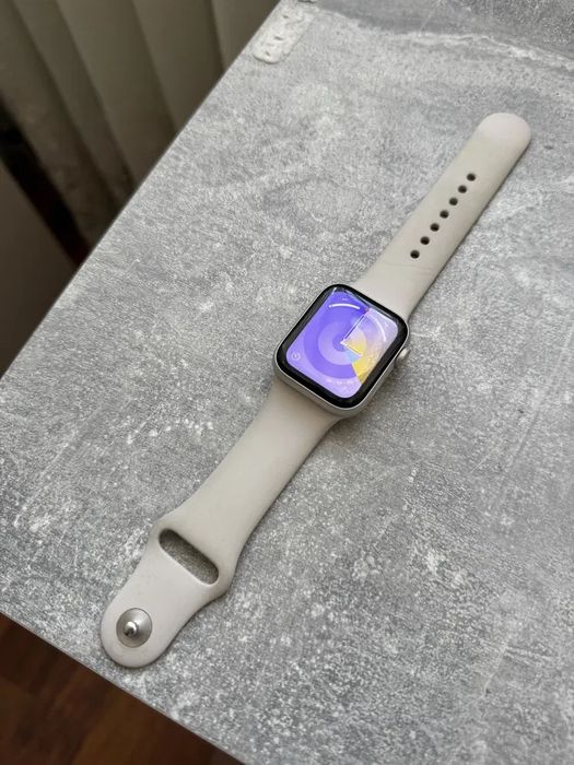 Продам Apple Watch SE Эпл Вотв Се