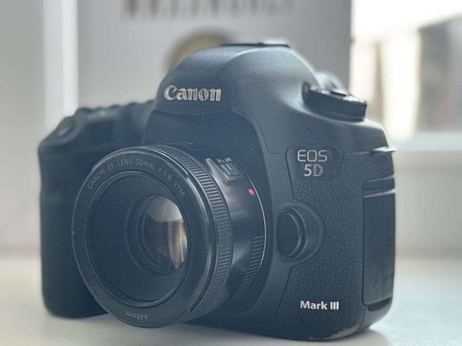Продается фотоаппарат 5д марк 3. 5d mark3