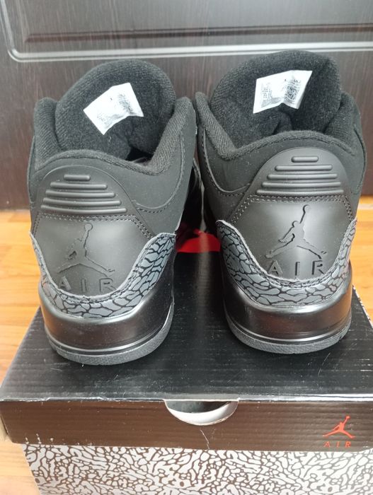 Jordan 3 Black Cat