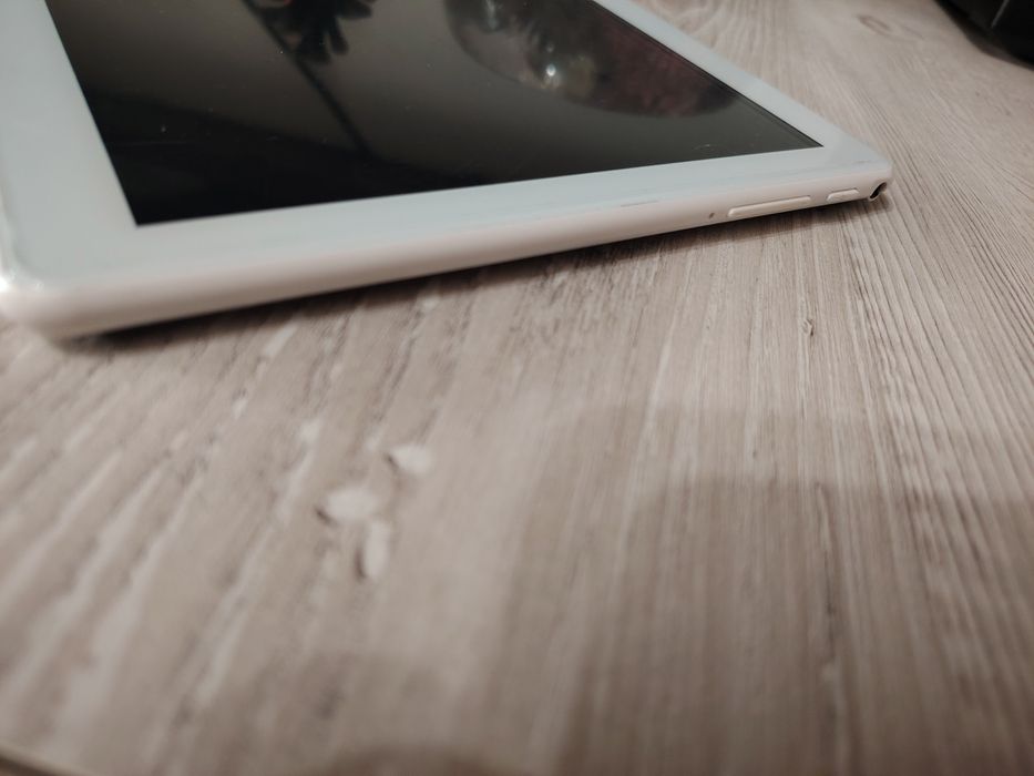 Tableta 10", dual SIM, impecabila