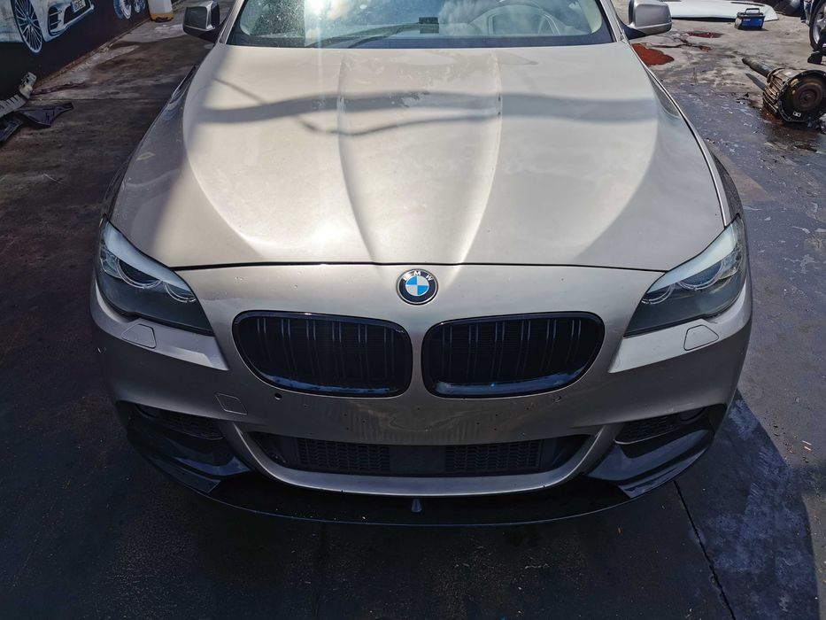 Dezmembrez bmw seria 5 f10 M-pachet/bmw 530 n57/bara fata M bmw f10/