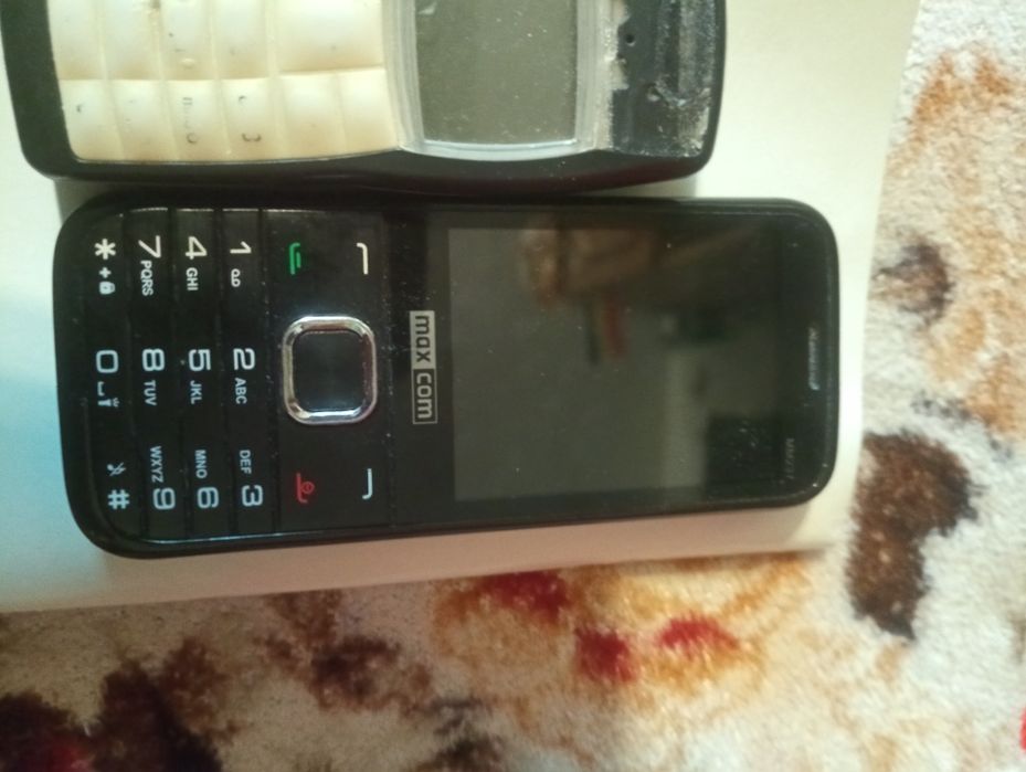 Telefon MaxCom dual SIM