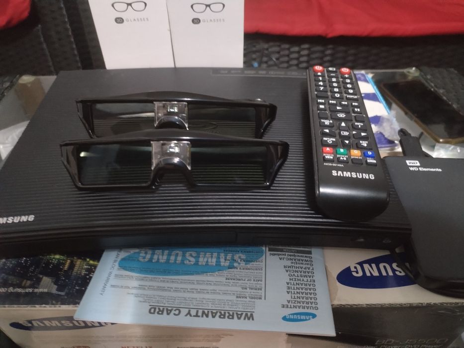 Dvd Blueray 3d samsung +1ochelari 3d dlp activ ready +filme 3d pe hdd