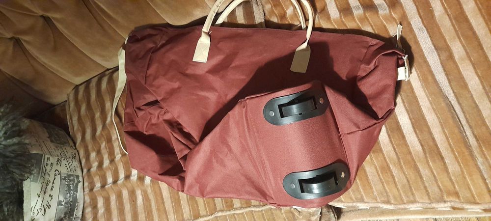 Пазарска количка и пътна чанта - нови