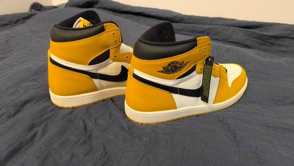 Маратонки Nike Jordan 1 Mid и Nike Jordan Retro High OG