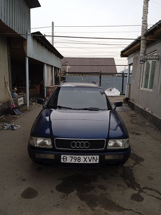 Продам автомобиль Ауди 80б4 универсал.