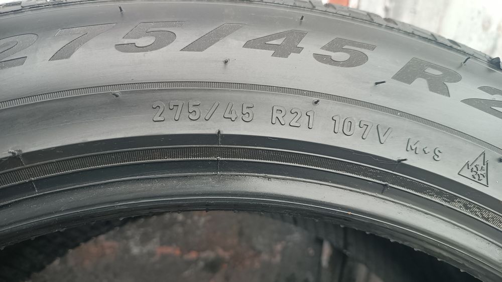 275/45/21 Pirelli Дот 2525