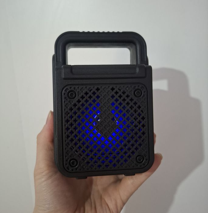 Портативная колонка