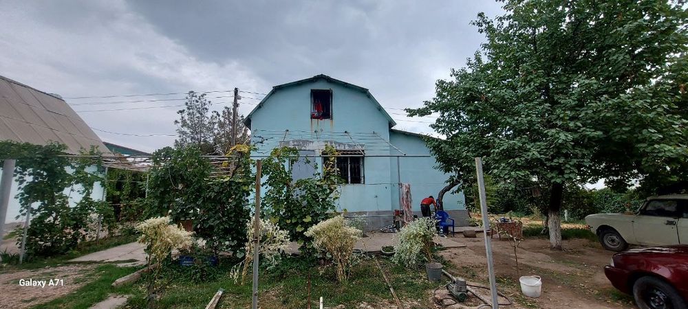 продаю 2 дачи по 6 соток объединенные.   (12 соток)