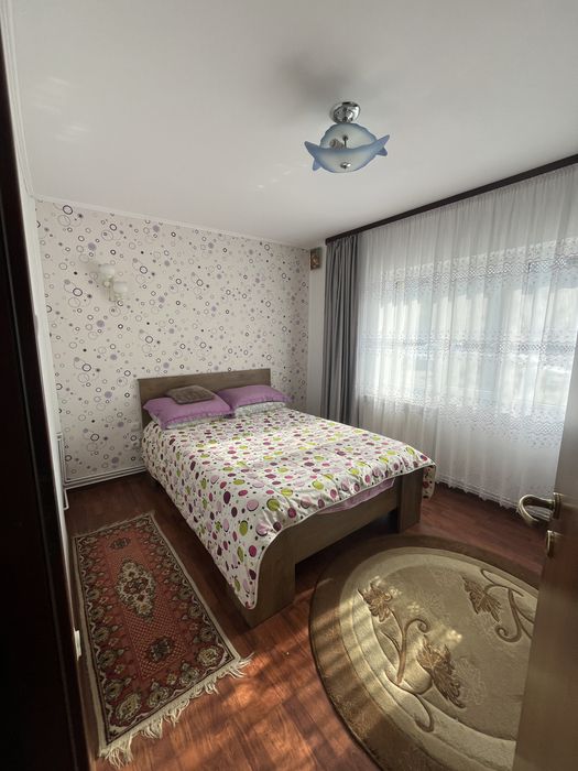 De vanzare 2 camere/Micro 14