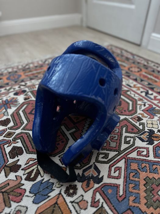 Шлем, перчатки, бутсы размера S (+сумка)